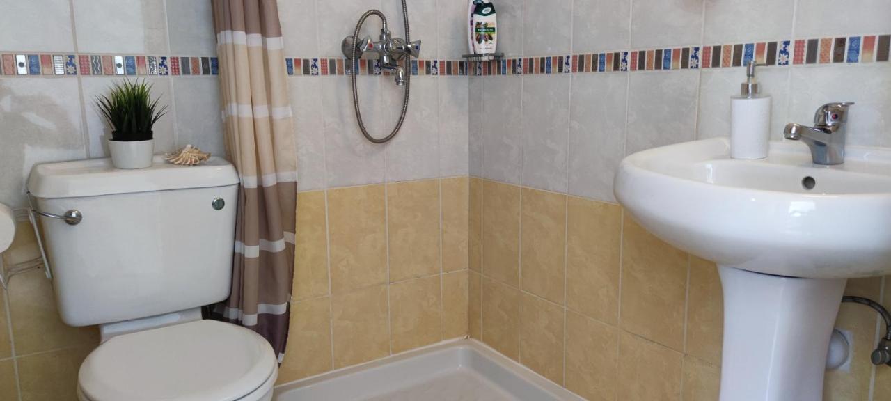 Thalassa Seaside Boutique Beach Apartment Polis ภายนอก รูปภาพ