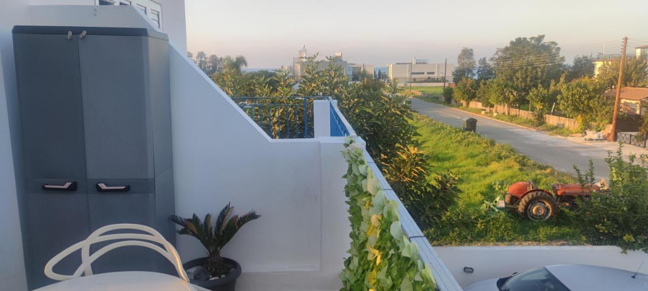 Thalassa Seaside Boutique Beach Apartment Polis ภายนอก รูปภาพ